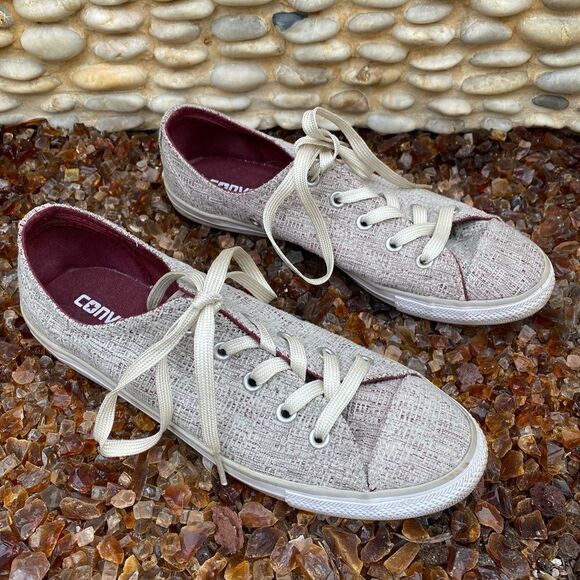 CONVERSE TENNIS/SNEAKER SHOES. Sz 7 Cream color w/maroon/silver weave. EUC. - Picture 7 of 7